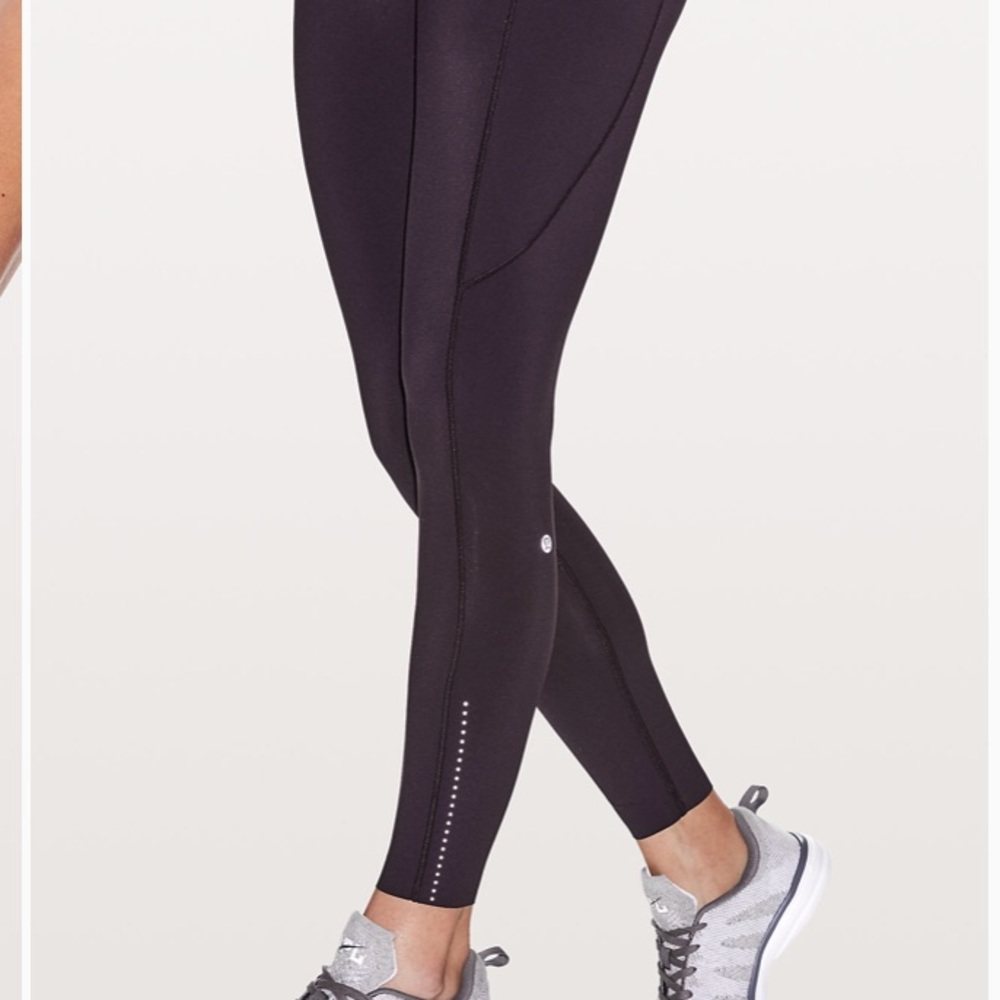 ⭐️Brand new LULULEMON Fast and free 7/8 tight ⭐️
